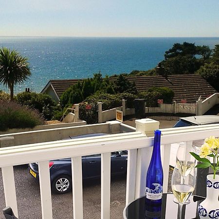 A Beautiful Apartment With Stunning Sea Views & Private Balcony Борнмут Экстерьер фото